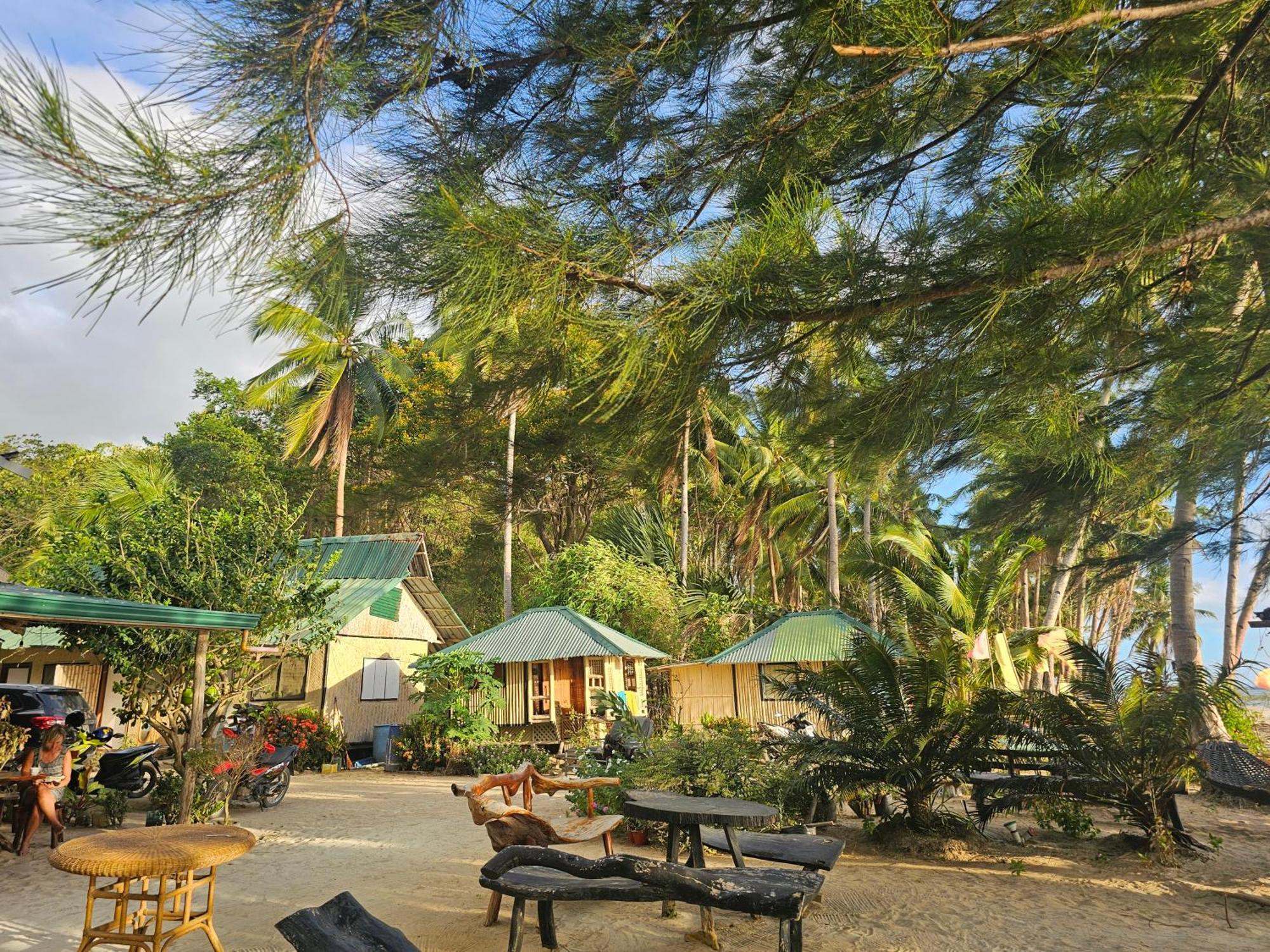 Floresitas Beach Resort El Nido Exterior photo